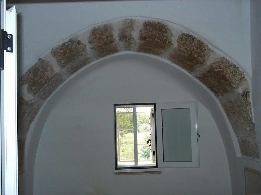 Agritrulli Guest House Ostuni Ngoại thất bức ảnh